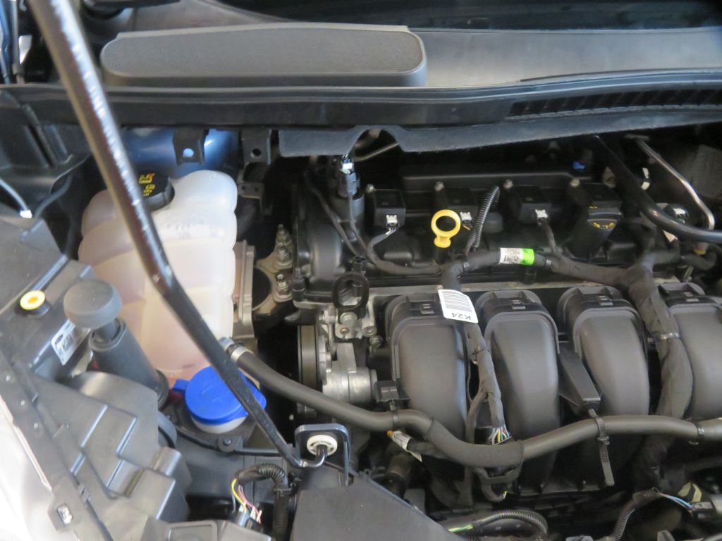 Photo 47 of this FORD TRANSIT CONNECT