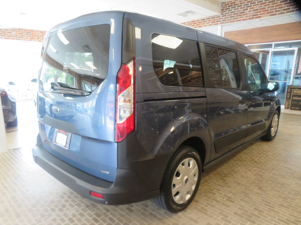 Photo 57 of this FORD TRANSIT CONNECT