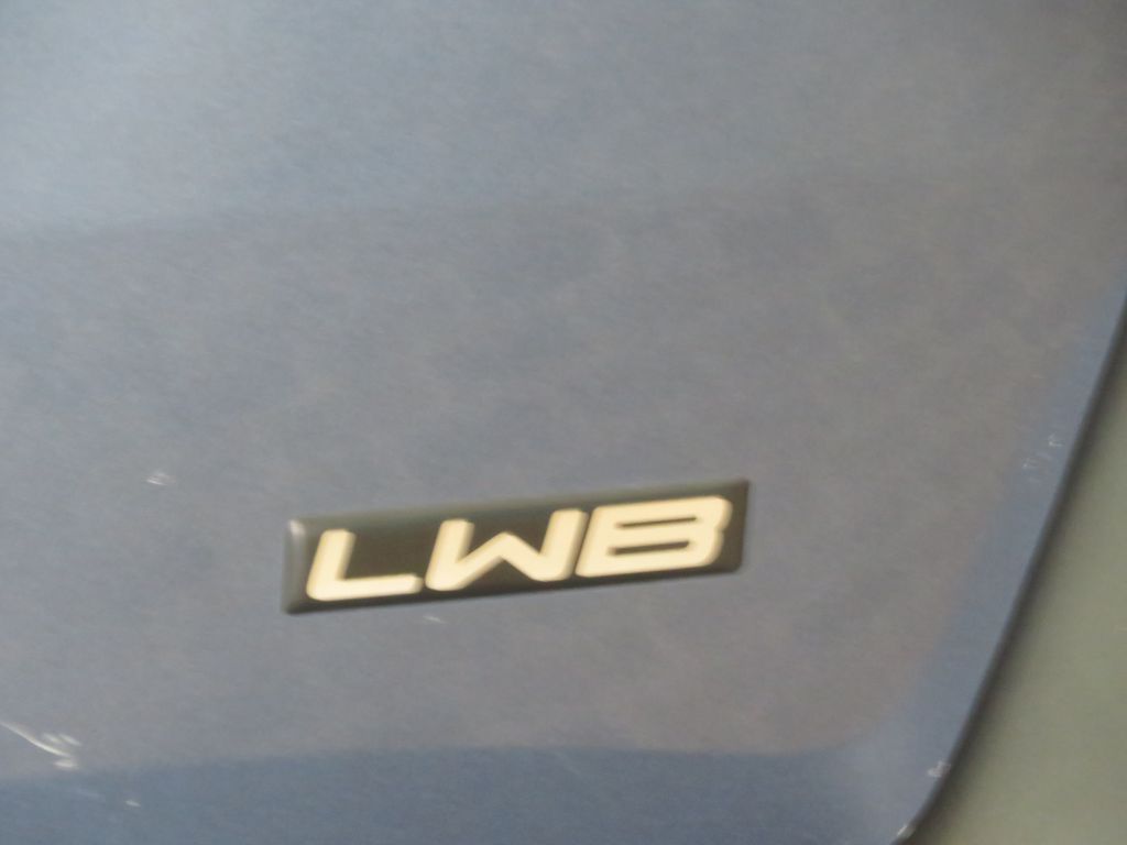 Photo 61 of this FORD TRANSIT CONNECT
