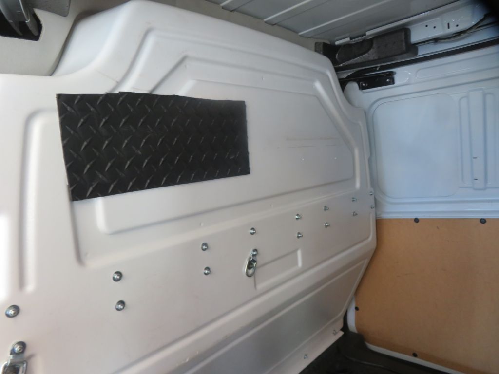 Photo 20 of this FORD TRANSIT CONNECT