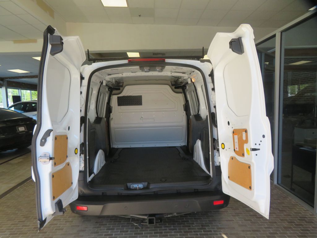 Photo 23 of this FORD TRANSIT CONNECT