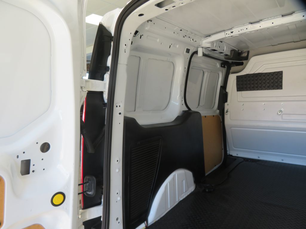 Photo 25 of this FORD TRANSIT CONNECT