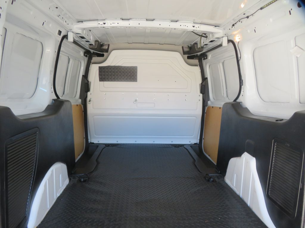 Photo 26 of this FORD TRANSIT CONNECT