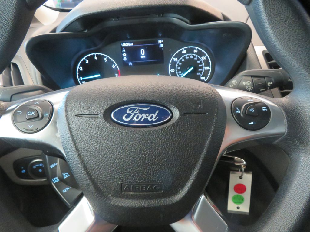 Photo 45 of this FORD TRANSIT CONNECT