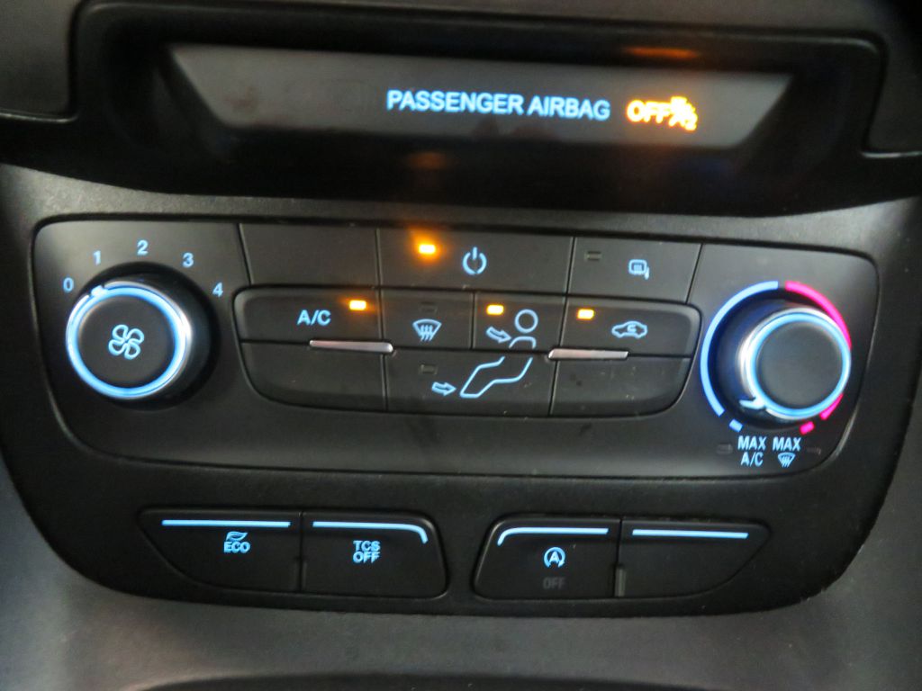Photo 51 of this FORD TRANSIT CONNECT