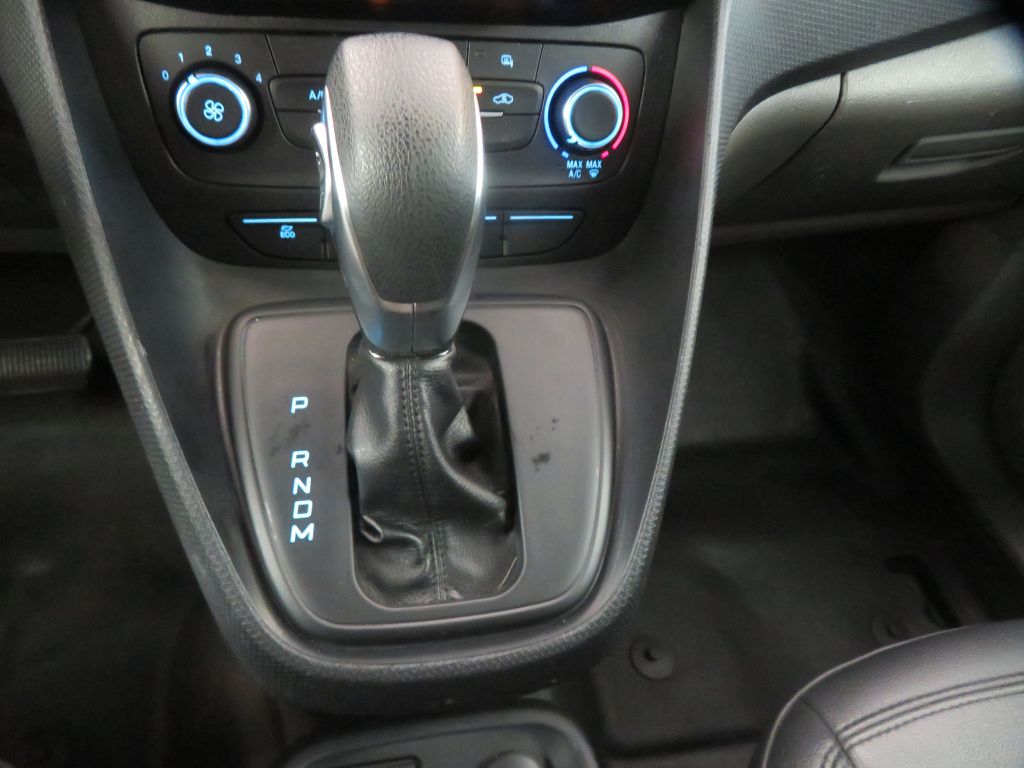 Photo 52 of this FORD TRANSIT CONNECT