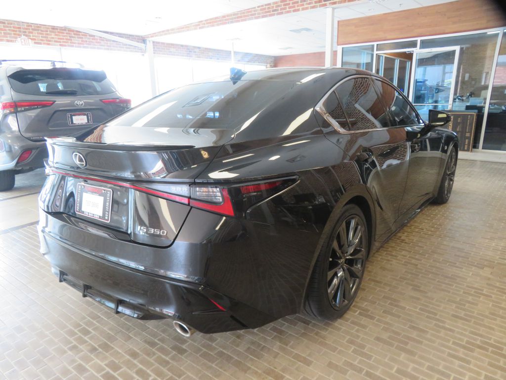 Photo 4 of this LEXUS IS F SPORT