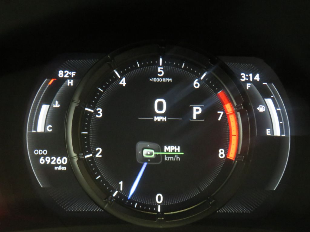 Photo 31 of this LEXUS IS F SPORT