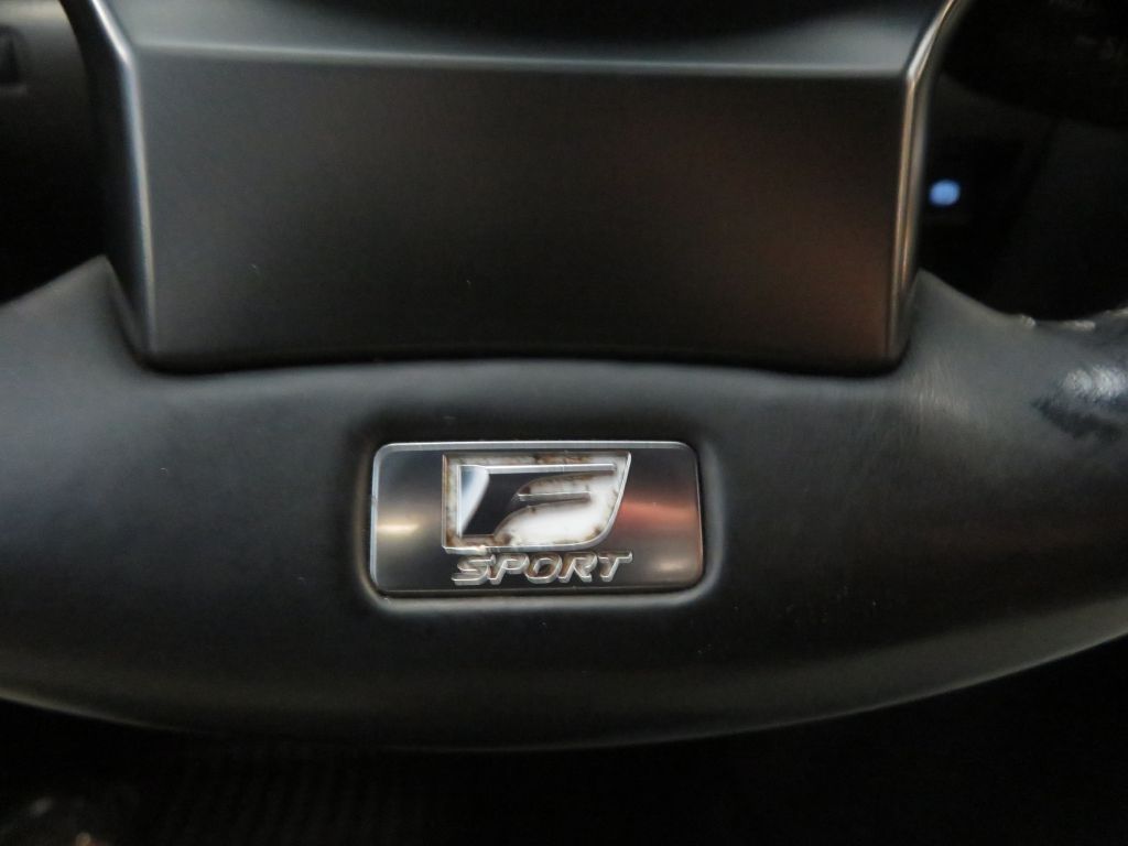 Photo 35 of this LEXUS IS F SPORT