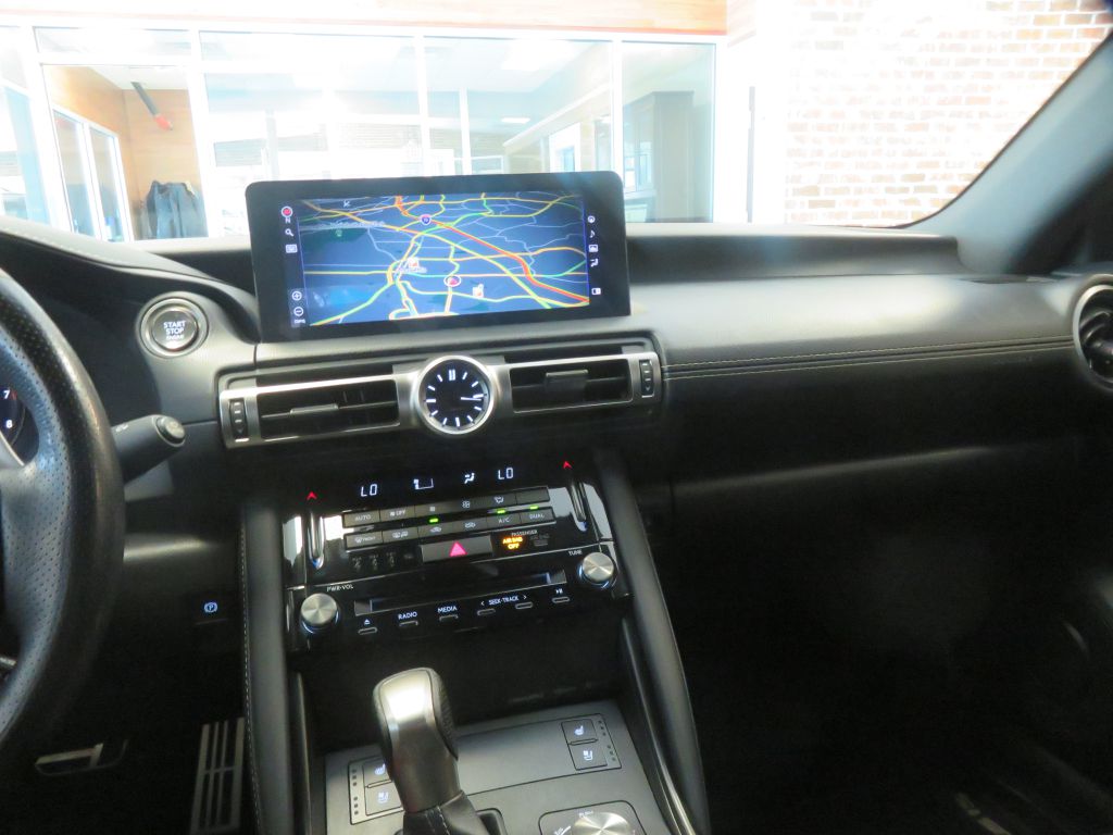 Photo 37 of this LEXUS IS F SPORT