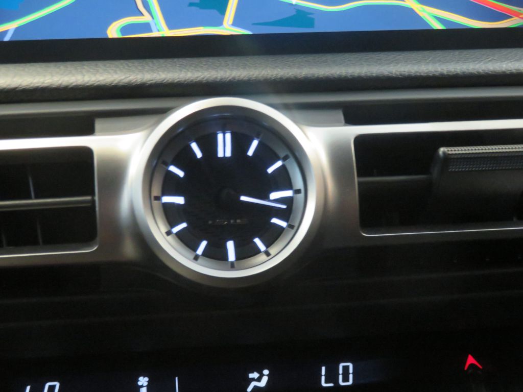 Photo 40 of this LEXUS IS F SPORT