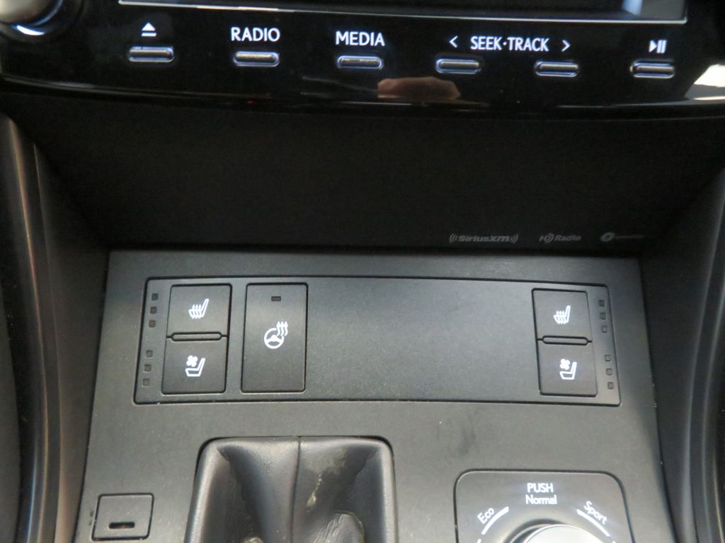 Photo 43 of this LEXUS IS F SPORT