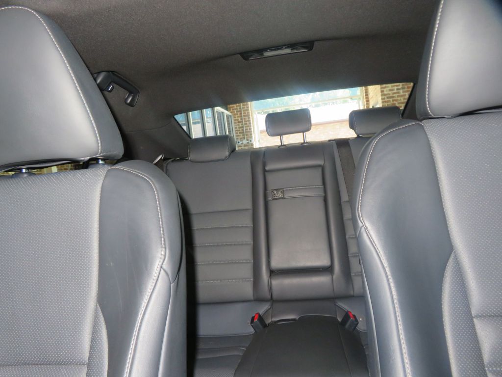 Photo 48 of this LEXUS IS F SPORT
