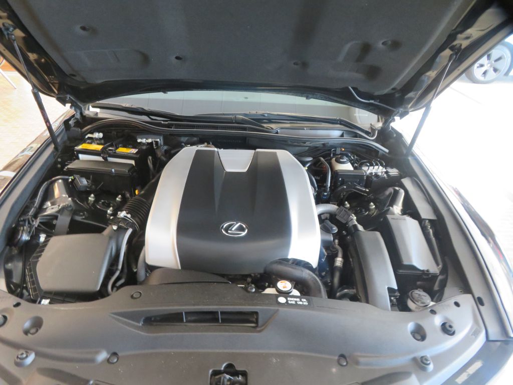 Photo 56 of this LEXUS IS F SPORT