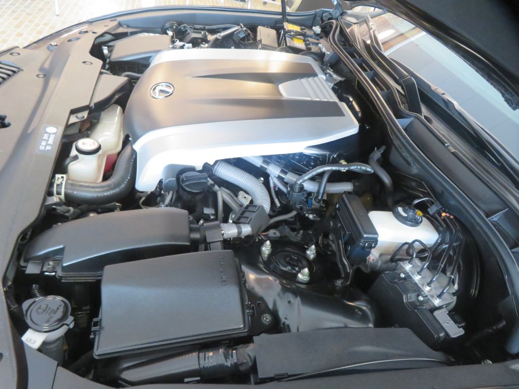 Photo 61 of this LEXUS IS F SPORT