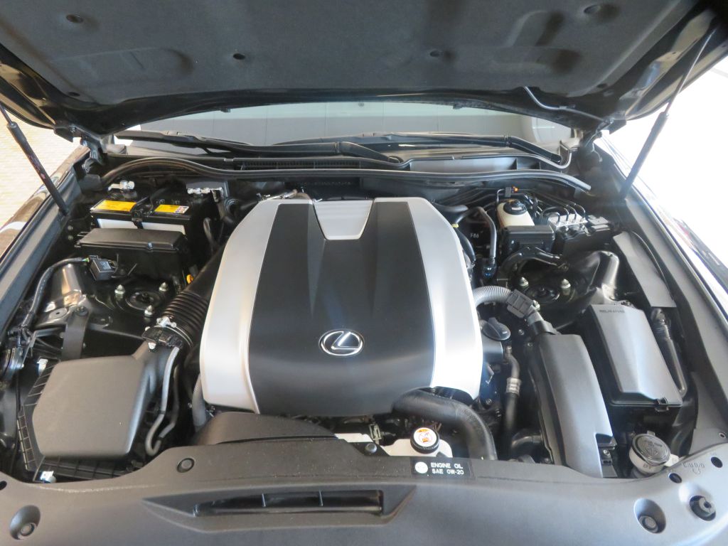 Photo 62 of this LEXUS IS F SPORT
