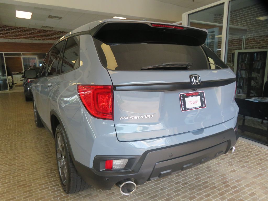 Photo 6 of this HONDA PASSPORT