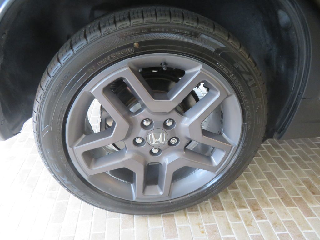 Photo 9 of this HONDA PASSPORT