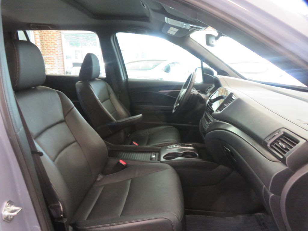 Photo 26 of this HONDA PASSPORT