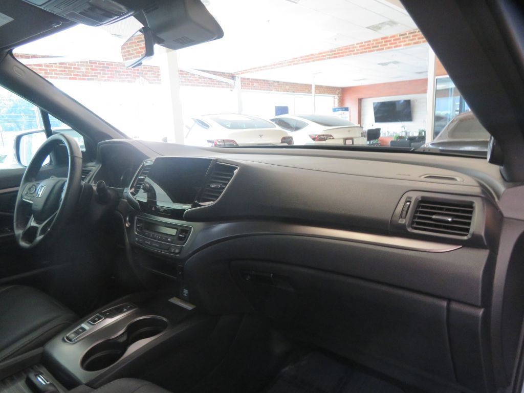 Photo 29 of this HONDA PASSPORT