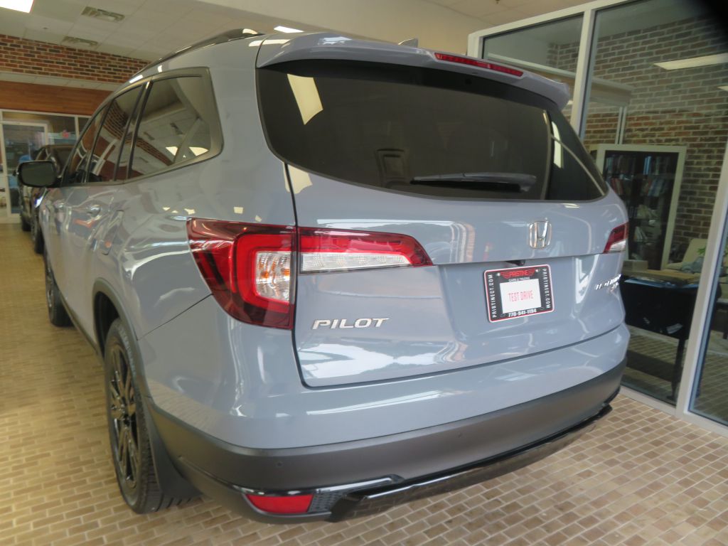 Photo 6 of this HONDA PILOT BLACK