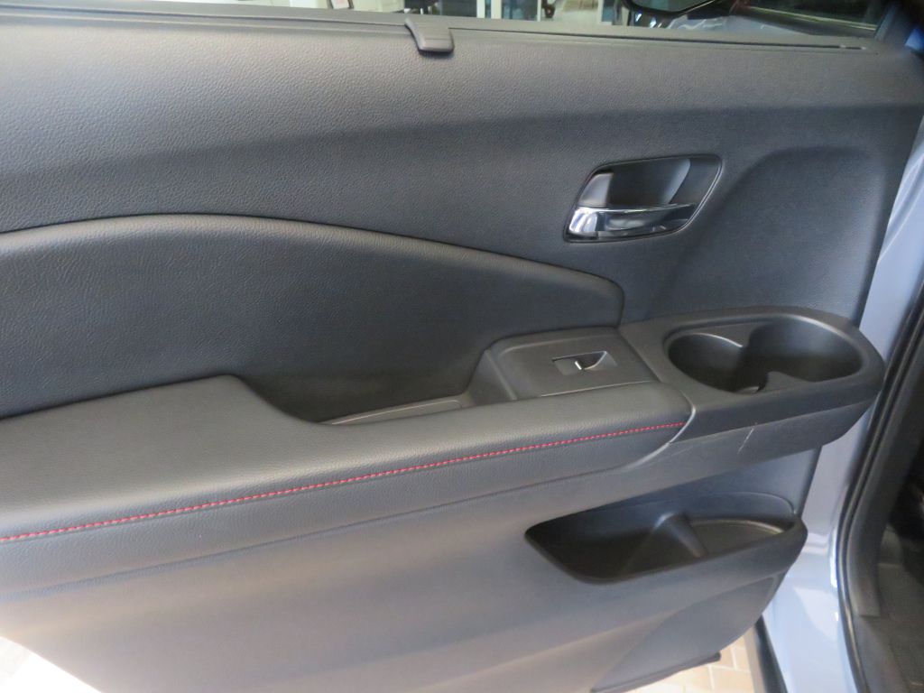 Photo 18 of this HONDA PILOT BLACK