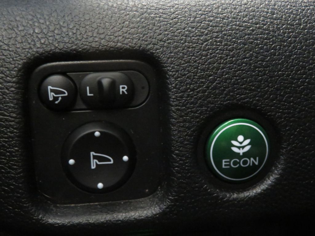 Photo 42 of this HONDA PILOT BLACK