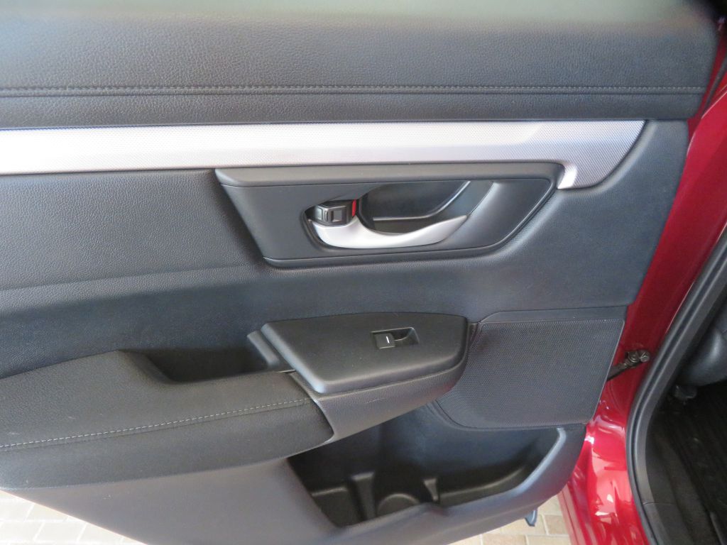 Photo 18 of this HONDA CR-V