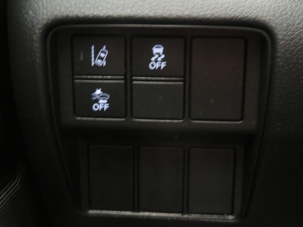 Photo 34 of this HONDA CR-V