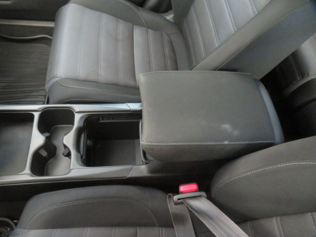 Photo 42 of this HONDA CR-V