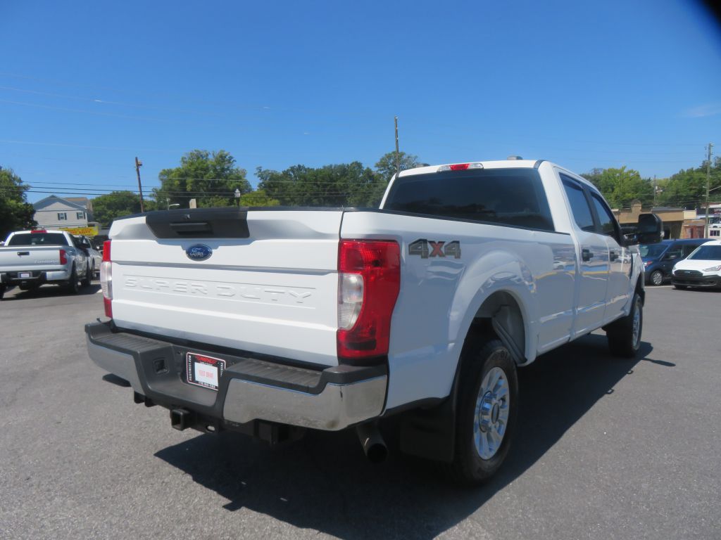 Photo 4 of this FORD F250