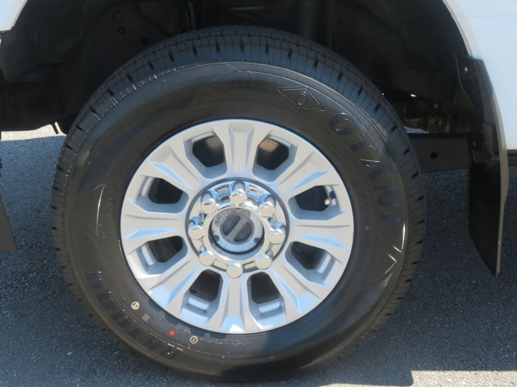 Photo 7 of this FORD F250