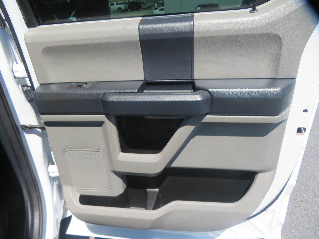 Photo 18 of this FORD F250