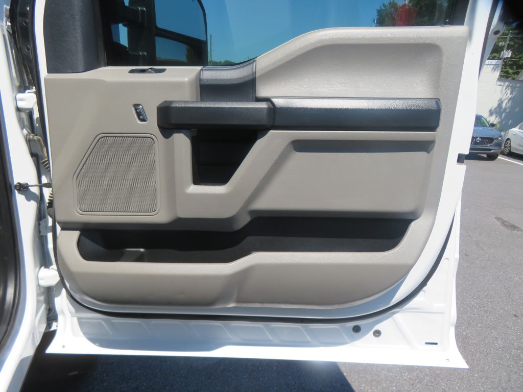 Photo 20 of this FORD F250