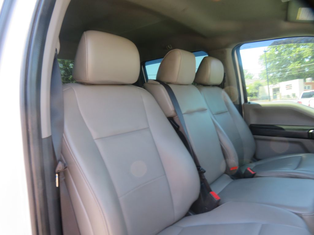 Photo 23 of this FORD F250