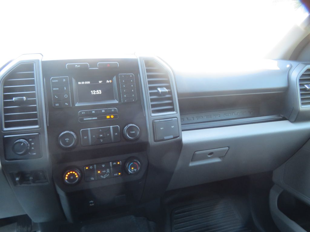 Photo 30 of this FORD F250