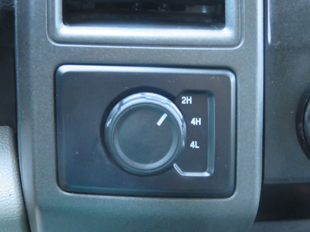 Photo 34 of this FORD F250