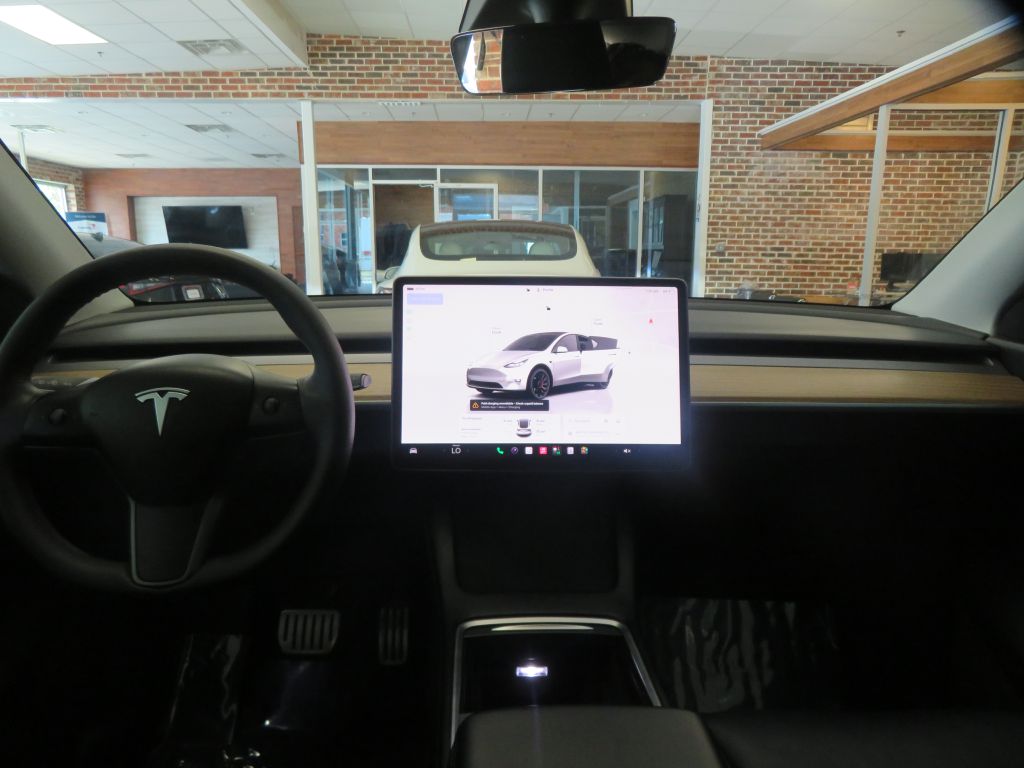 Photo 42 of this TESLA MODEL Y