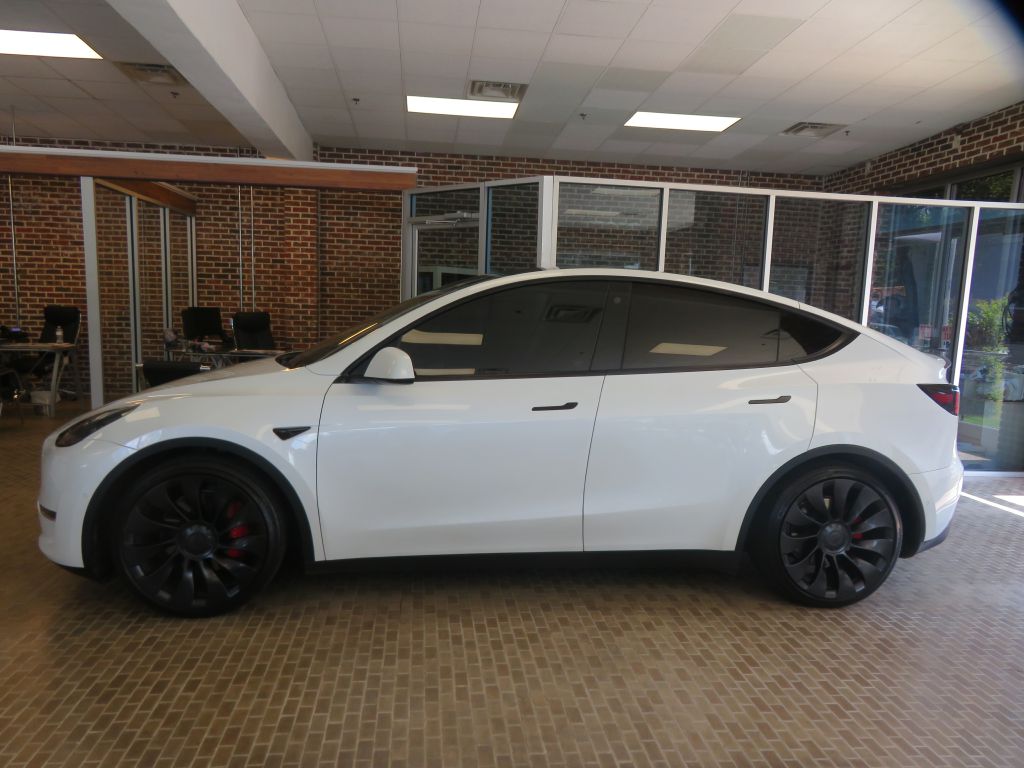 Photo 60 of this TESLA MODEL Y