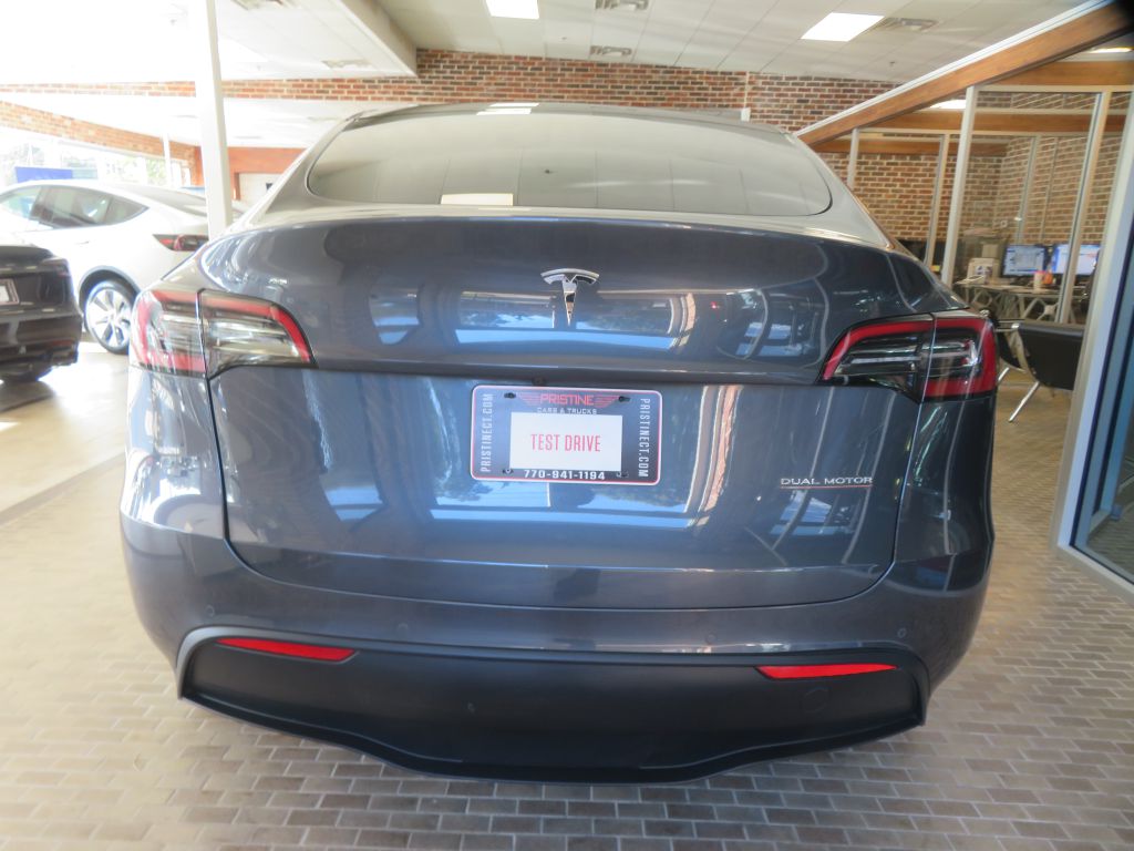 Photo 5 of this TESLA MODEL Y