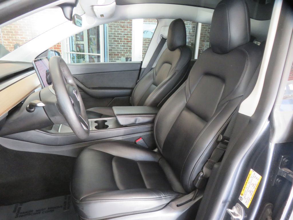 Photo 15 of this TESLA MODEL Y