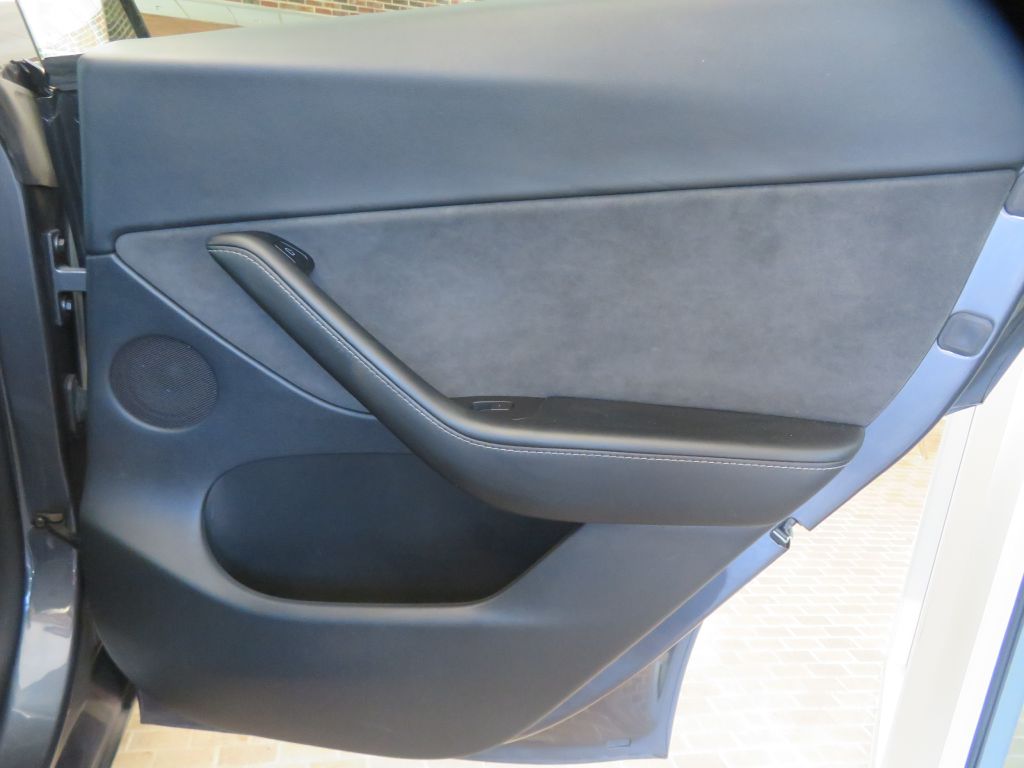 Photo 20 of this TESLA MODEL Y