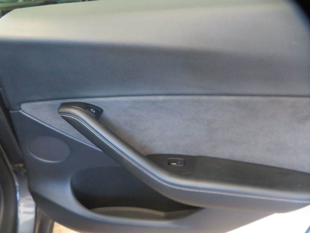 Photo 21 of this TESLA MODEL Y