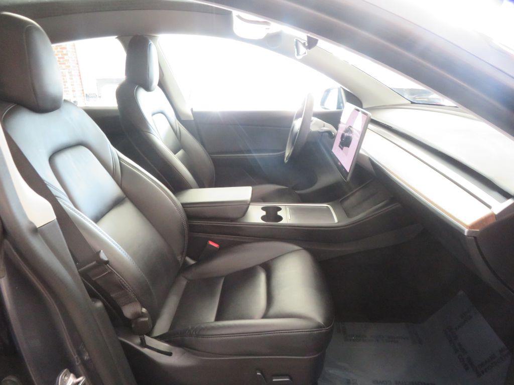Photo 25 of this TESLA MODEL Y