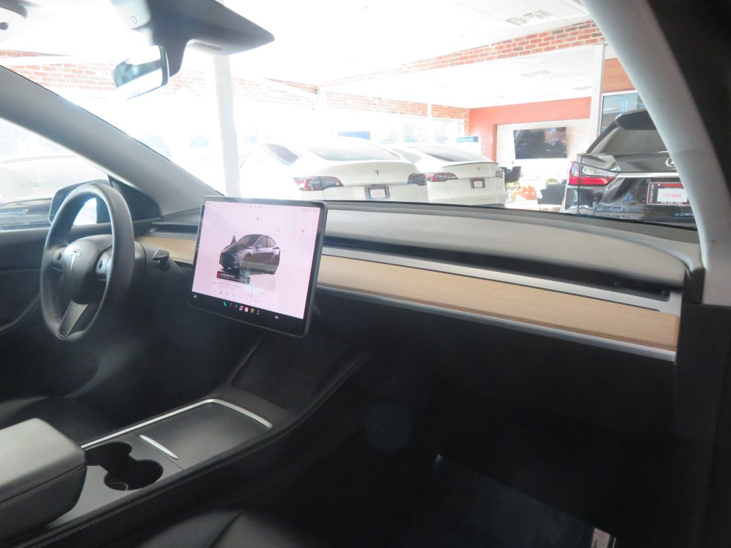 Photo 28 of this TESLA MODEL Y