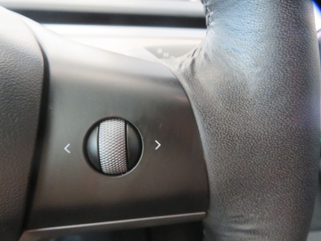 Photo 30 of this TESLA MODEL Y