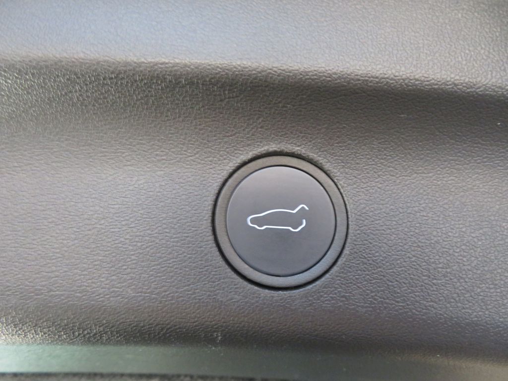 Photo 56 of this TESLA MODEL Y