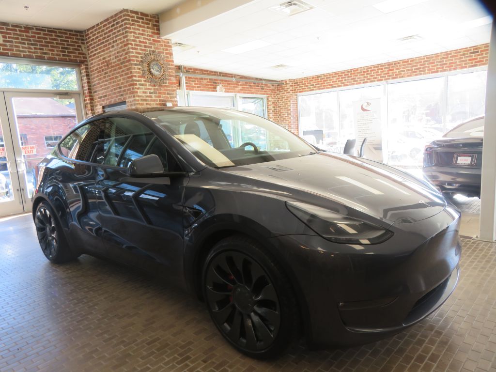 Photo 62 of this TESLA MODEL Y