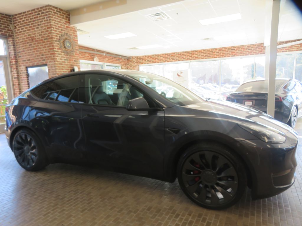 Photo 63 of this TESLA MODEL Y
