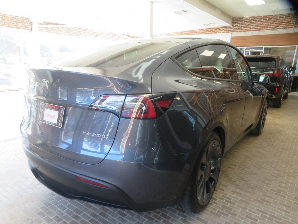 Photo 64 of this TESLA MODEL Y